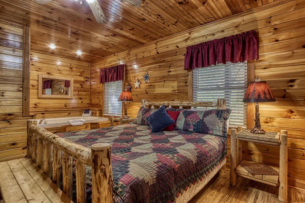 The Nut House, Hot Tub, Game Room, Wifi, 1089 Free Tickets Each Paid Day, Dollywood And More! Pigeon Forge Eksteriør billede